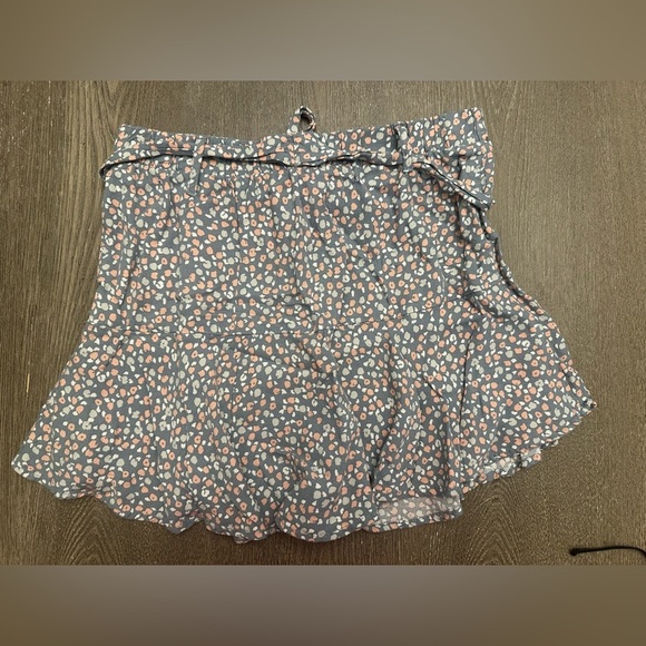 URBAN ROMANTICS LEOPARD PRINT GREY PINK AND CREAM SKORT - Size Small SKU:573 - Picture 5 of 5